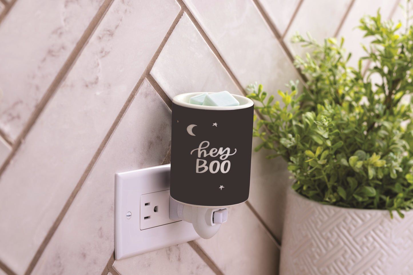 Hey Boo Pluggable Fragrance Warmer