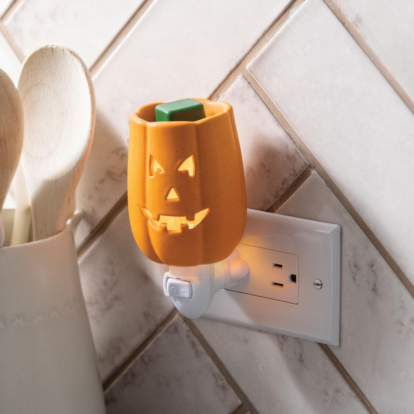 Jack O’ Lantern Pluggable Fragrance Warmer