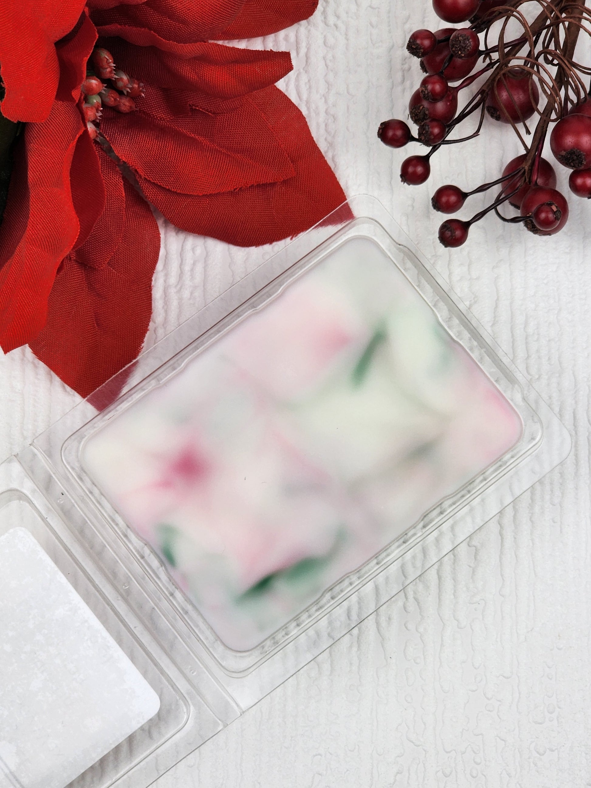 Winter Apple - Wax Melt by Pnk Clover | Winter Apple Soy Wax Melt - A Refreshing Scent for the Season